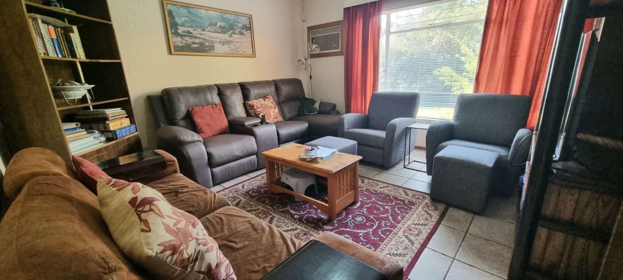 3 Bedroom Property for Sale in Langenhovenpark Free State